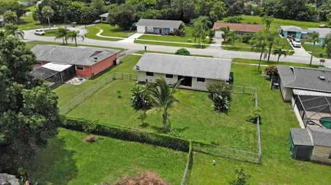 243 NE Brunson Court Port St Lucie FL 34983