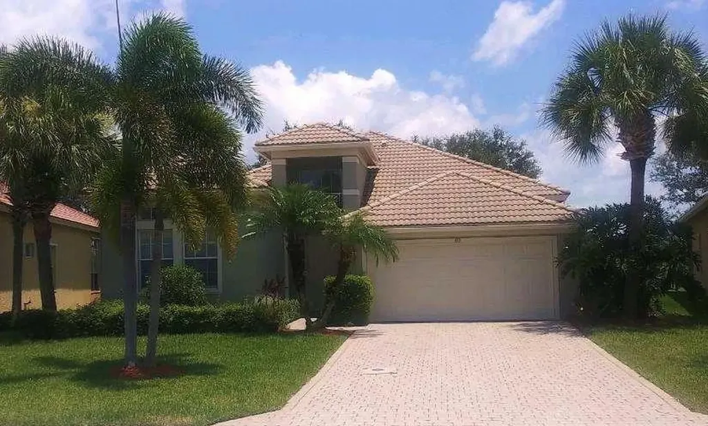 333 NW Somerset Circle Port St Lucie FL 34983