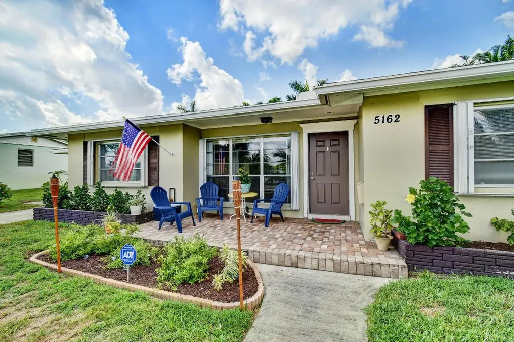 5162 Lake Osborne Drive Lake Worth FL 33461