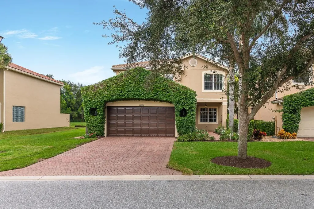 10256 White Water Lily Way Boynton Beach FL 33437