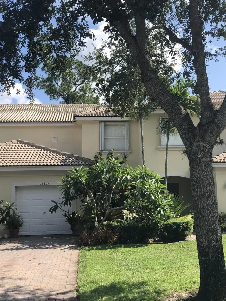 13364 Georgian Court Wellington FL 33414
