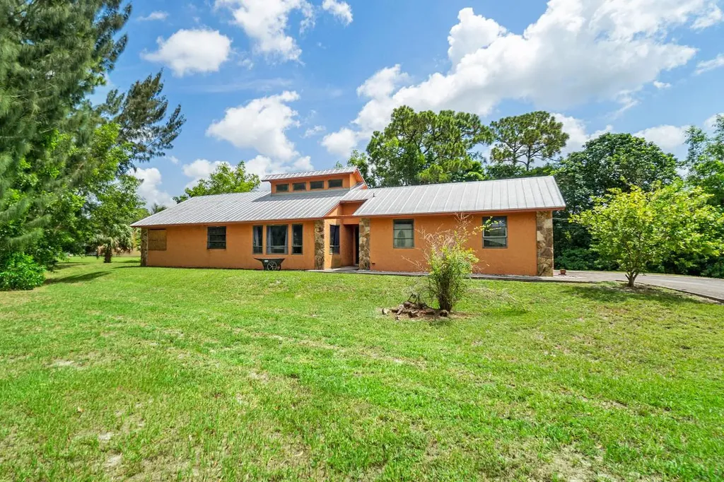 16435 E Stallion Drive Loxahatchee FL 33470