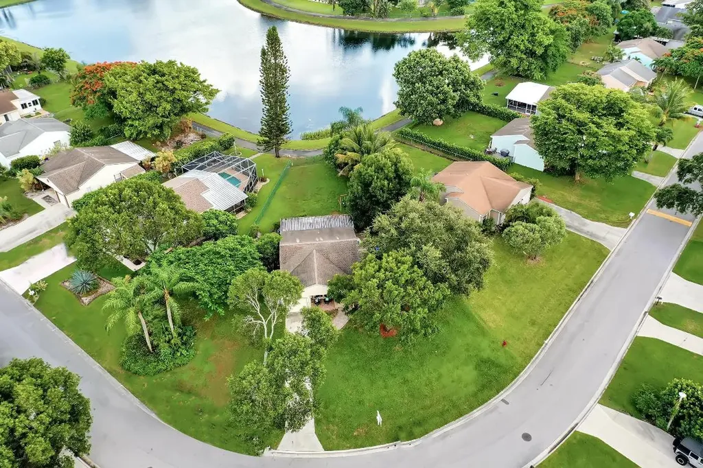 5359 Courtney Circle Boynton Beach FL 33472