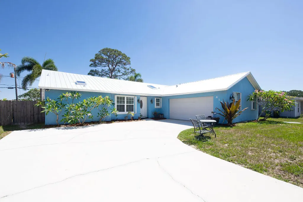 417 SW Dolores Avenue Port St Lucie FL 34983