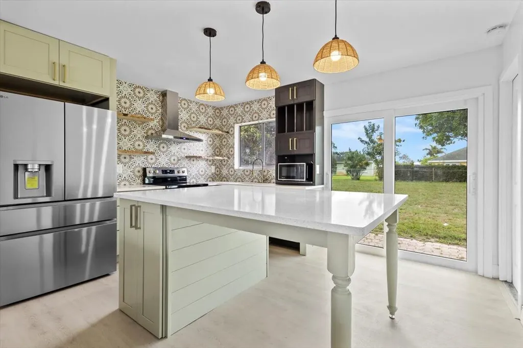 610 SW Old Briar Avenue Port St Lucie FL 34953