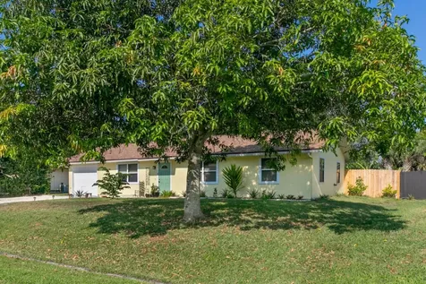 1742 SW Cloverleaf Street Port St Lucie FL 34953