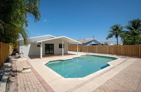 524 NW 53rd Street Boca Raton FL 33487