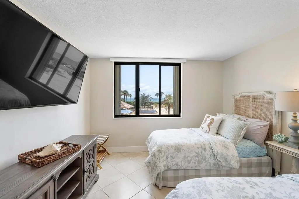100 Ocean Trail Way Jupiter FL 33477
