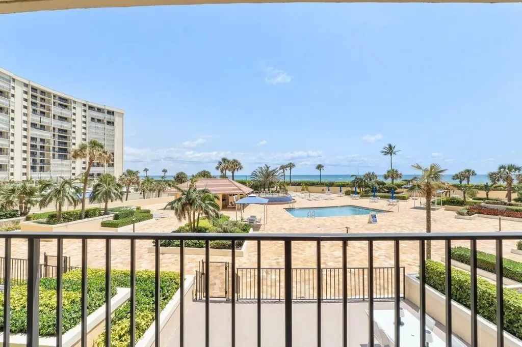 100 Ocean Trail Way Jupiter FL 33477