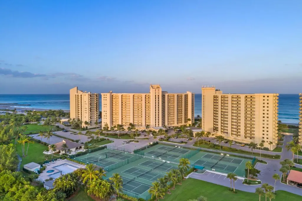 100 Ocean Trail Way Jupiter FL 33477