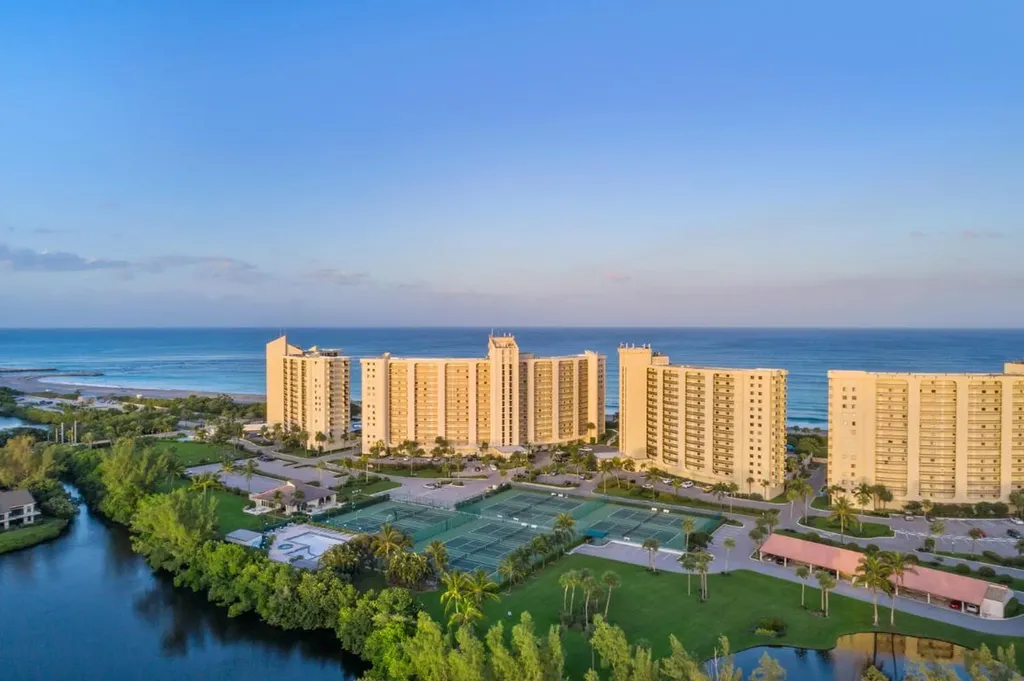 100 Ocean Trail Way Jupiter FL 33477