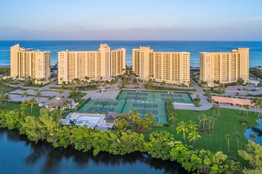 100 Ocean Trail Way Jupiter FL 33477
