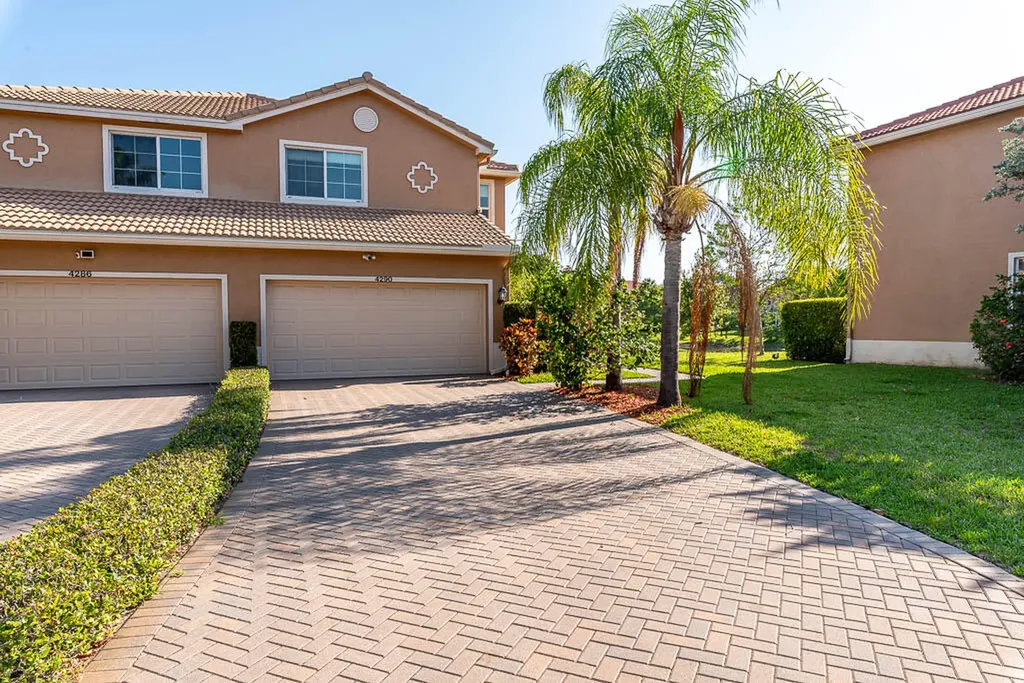4290 Colony View Drive Lake Worth FL 33463