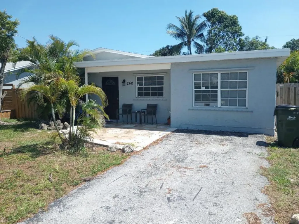 240 Reigle Avenue Delray Beach FL 33444