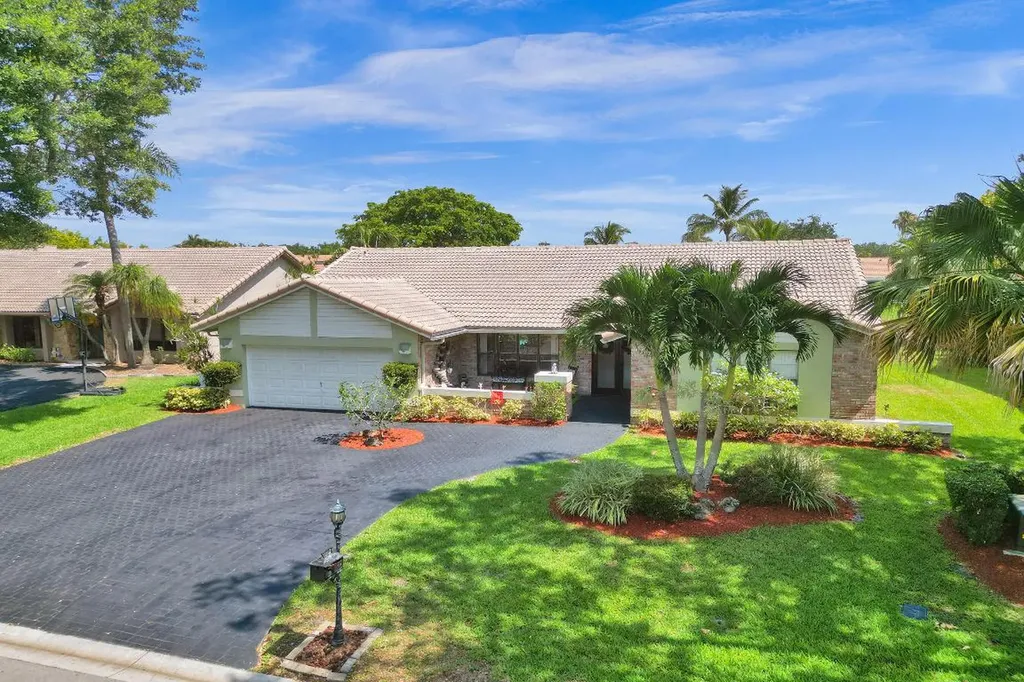 8993 NW 51st Place Coral Springs FL 33067