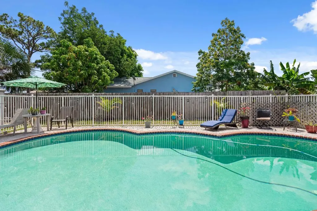 3643 Kitely Avenue Boynton Beach FL 33436