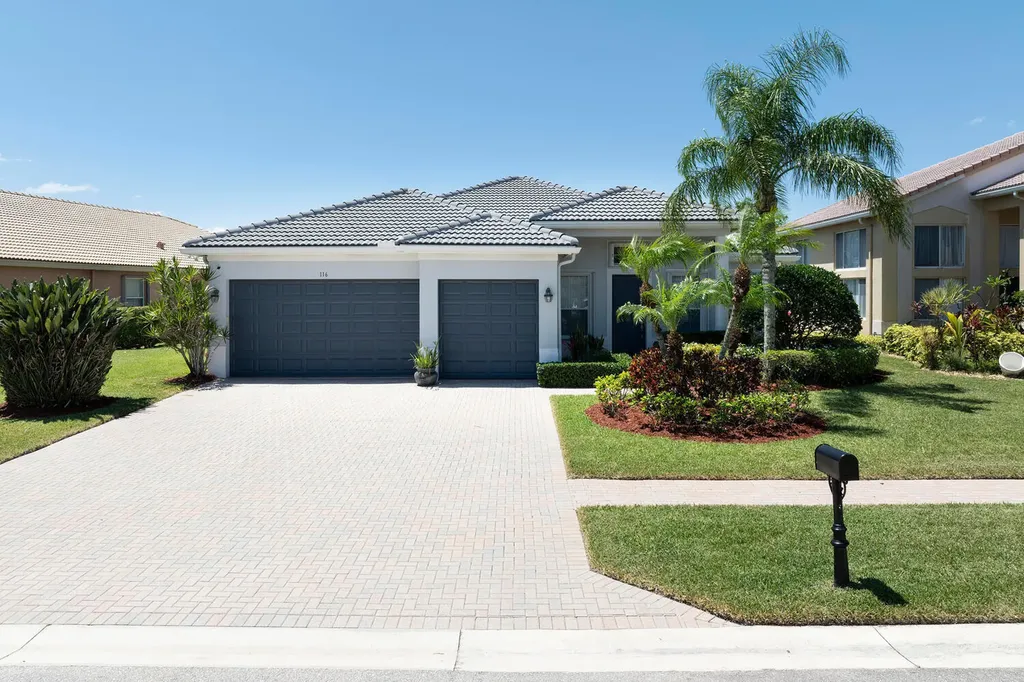 116 Isola Circle Royal Palm Beach FL 33411