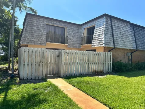 208 Lake Arbor Drive Palm Springs FL 33461