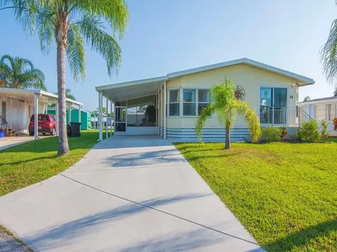 14 Guadalupe Port St Lucie FL 34952