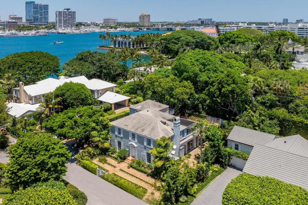 345 Pendleton Lane Palm Beach FL 33480