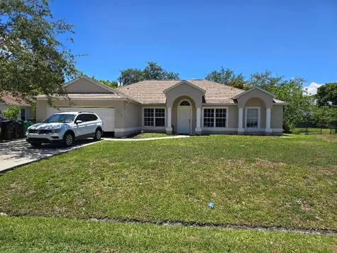 1196 SE Puritan Lane Port St Lucie FL 34983