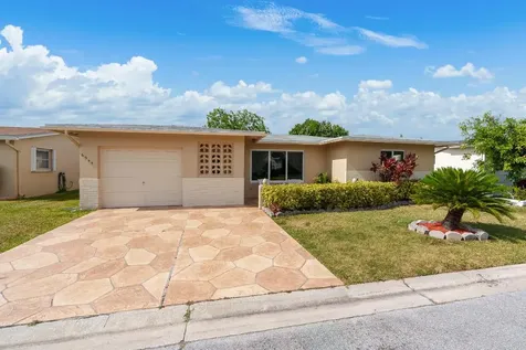 6945 NW 17th Street Margate FL 33063
