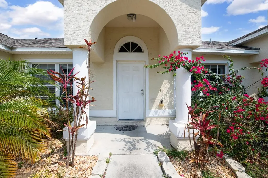 249 SW Pisces Terrace Port St Lucie FL 34984