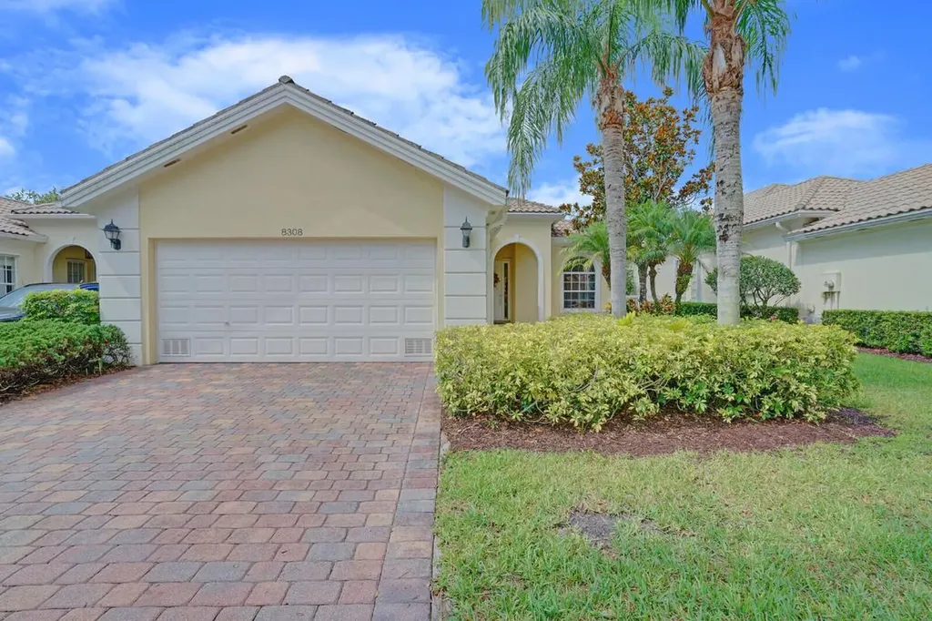 8308 Rosalie Lane Wellington FL 33414