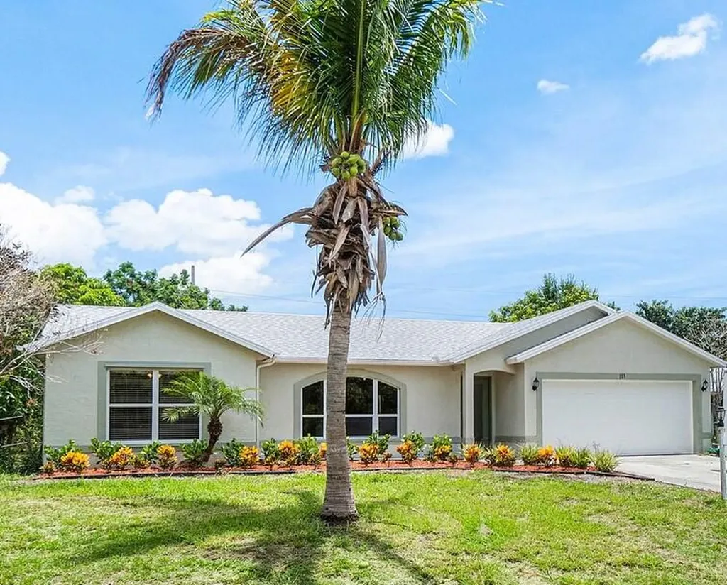 113 SW Essex Drive Port St Lucie FL 34984