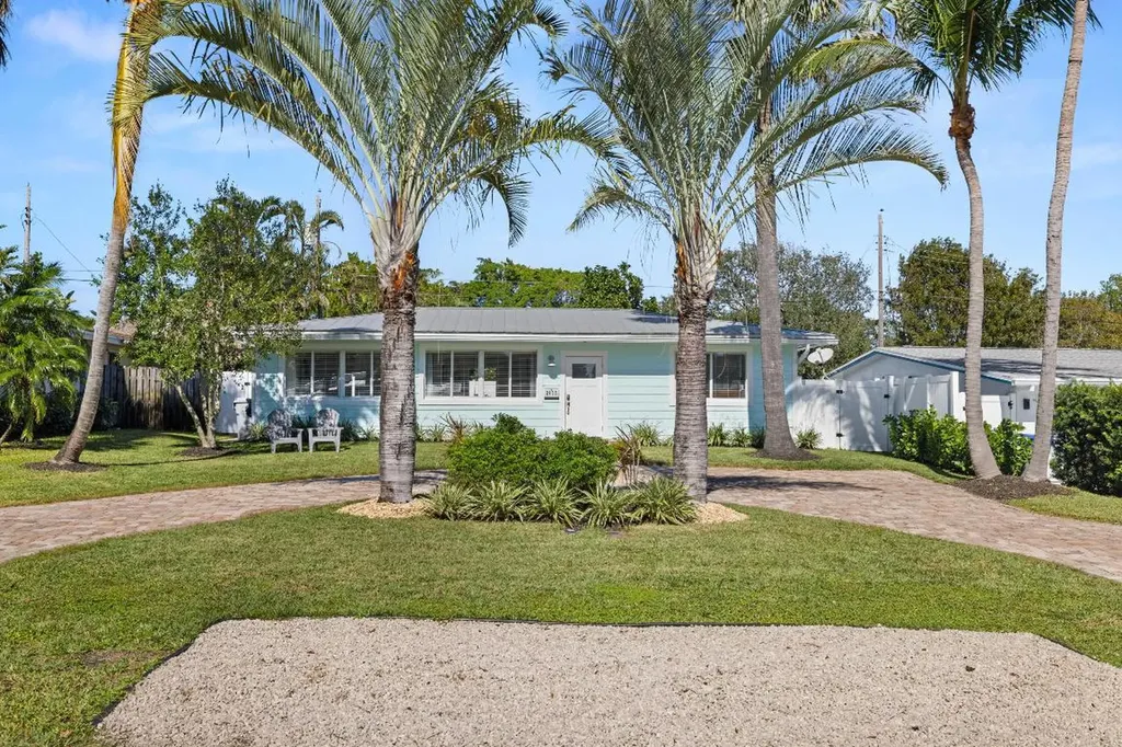 2405 SE 6th Street Pompano Beach FL 33062