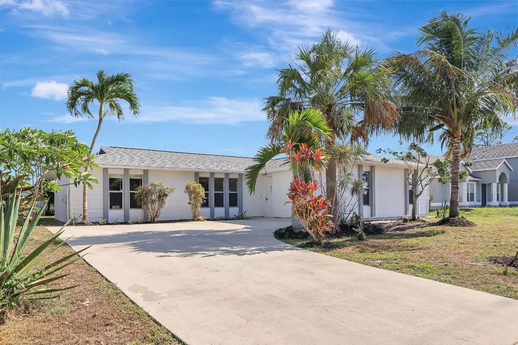 292 SW Carter Avenue Port St Lucie FL 34983