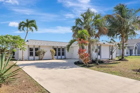 292 SW Carter Avenue Port St Lucie FL 34983