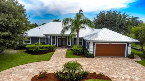 2054 SW Hunters Club Way Palm City FL 34990