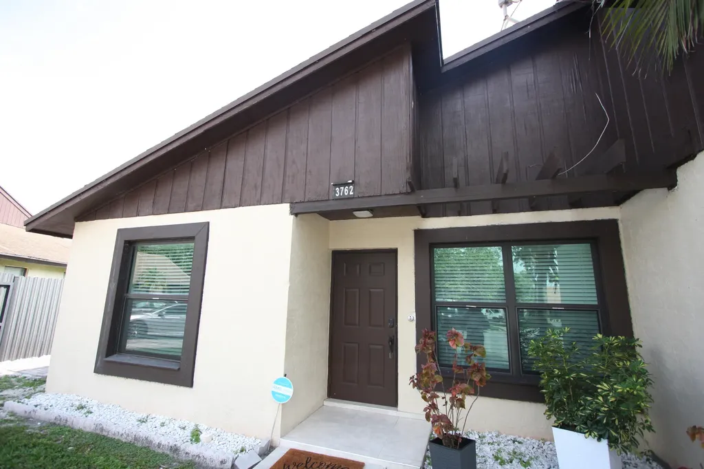 3762 Mil Lake Court Greenacres FL 33463