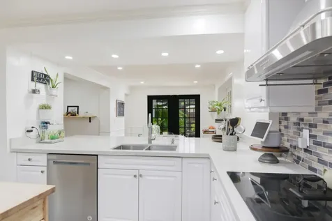 8724 NW 27th Street Coral Springs FL 33065