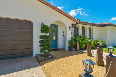 8724 NW 27th Street Coral Springs FL 33065