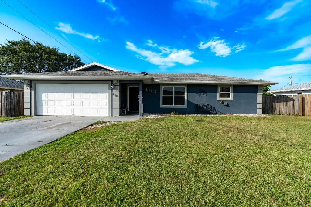 2225 SE Trillo Street Port St Lucie FL 34952