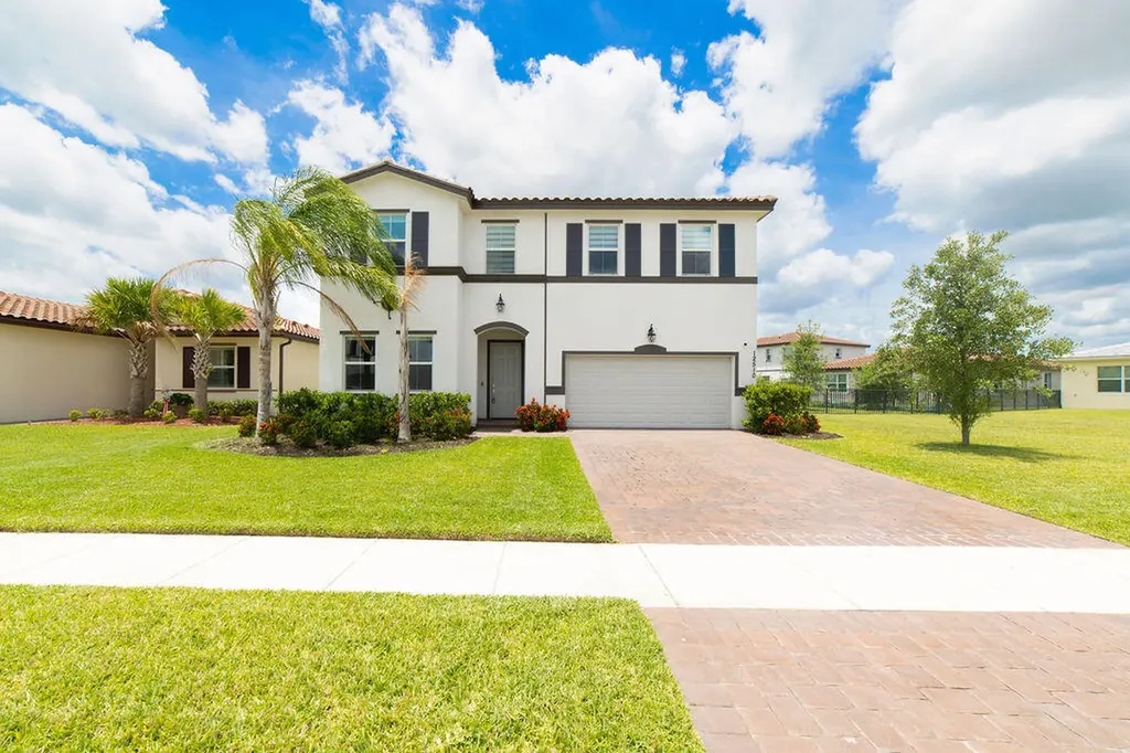 12510 NW Lynch Lane Port St Lucie FL 34987