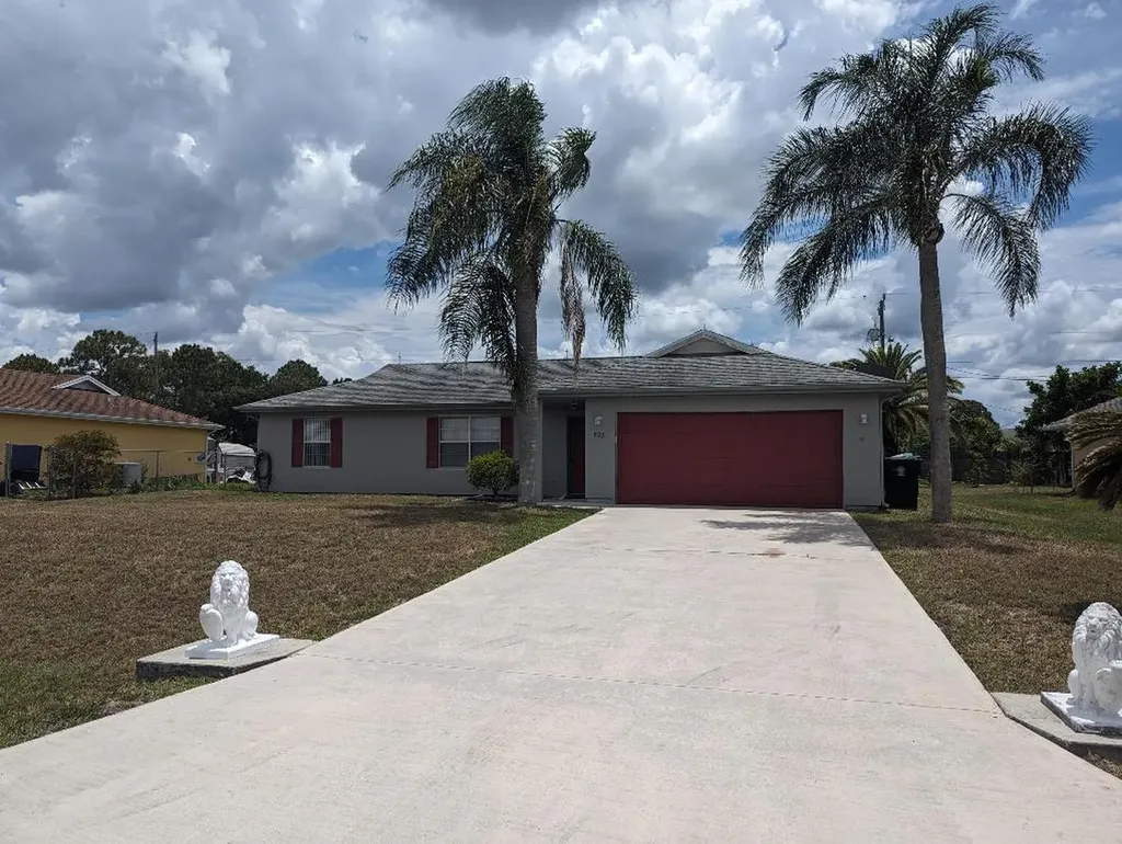 622 SW Stillman Avenue Port St Lucie FL 34953