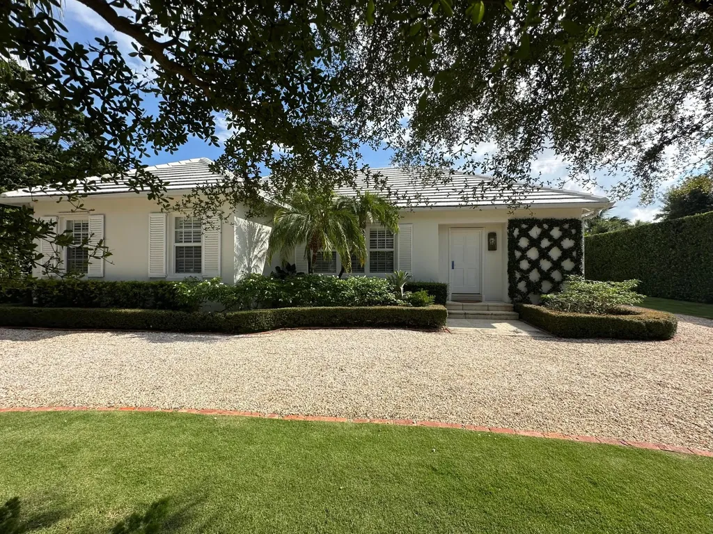 202 Sanford Avenue Palm Beach FL 33480