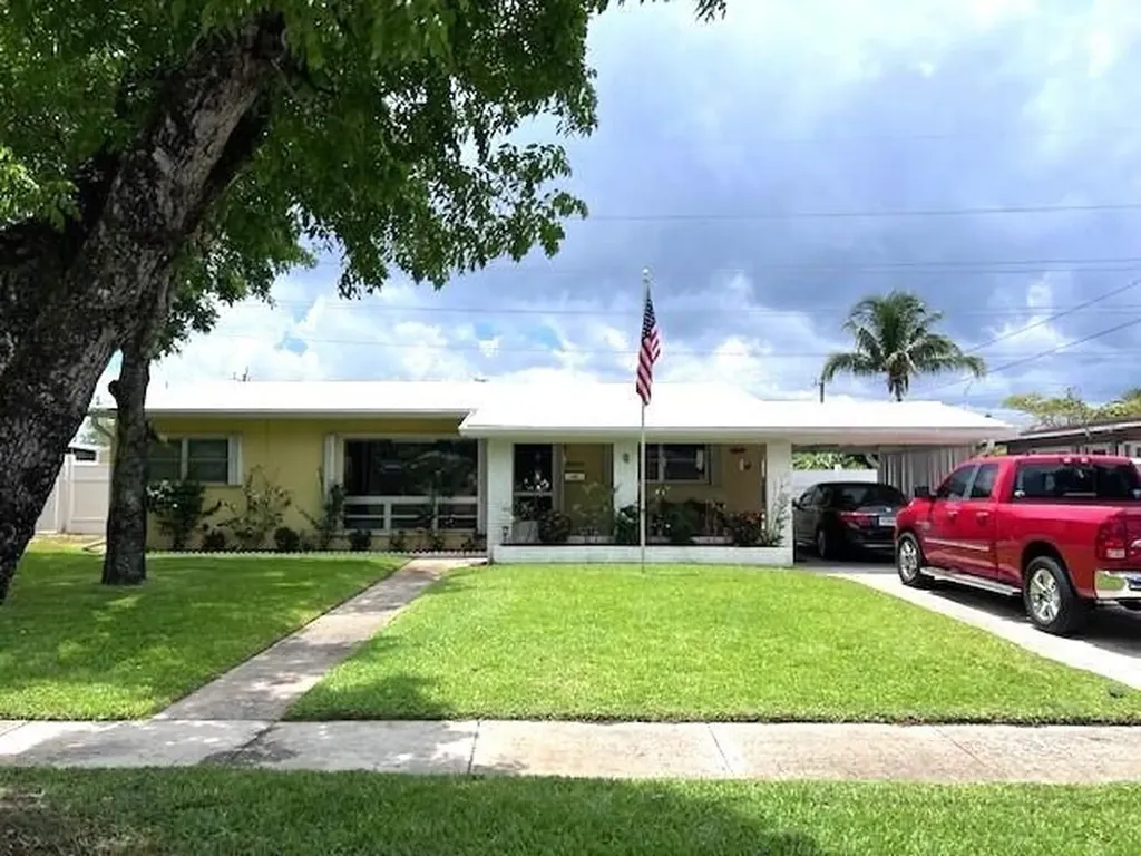 5040 SW 11th Street Plantation FL 33317