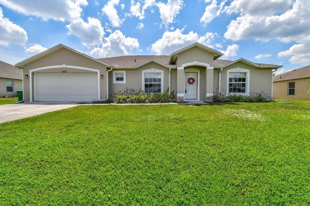 216 SW Kestor Drive Port St Lucie FL 34953