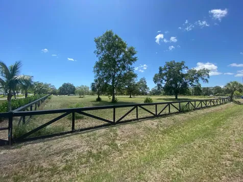 2098 Johnston Road Fort Pierce FL 34951