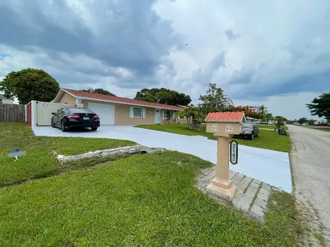 2142 SE Stonecrop Street Port St Lucie FL 34984