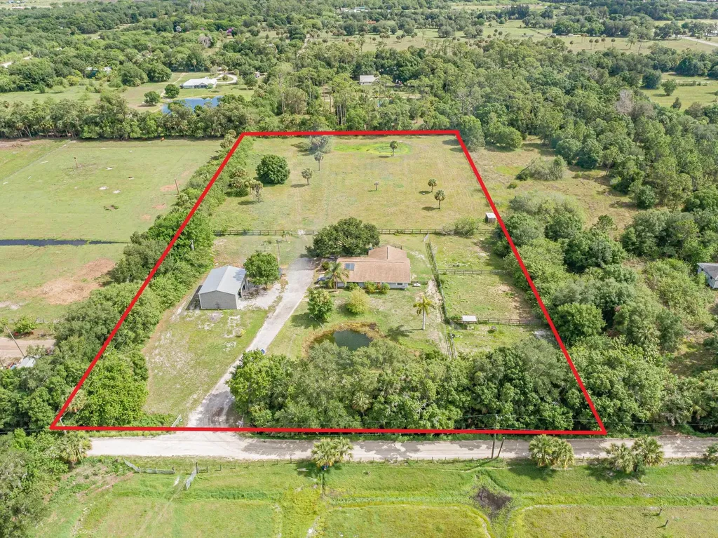 13980 107th Street Fellsmere FL 32948