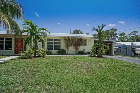 456 SE Robalo Court Stuart FL 34996