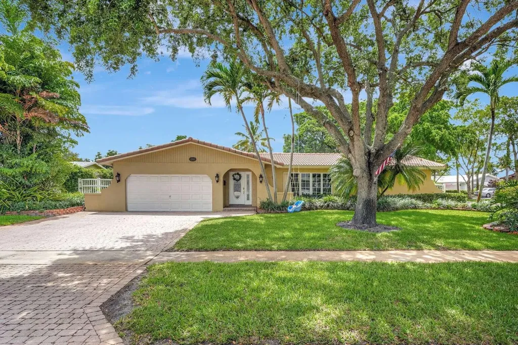 1101 SW 71st Avenue Plantation FL 33317