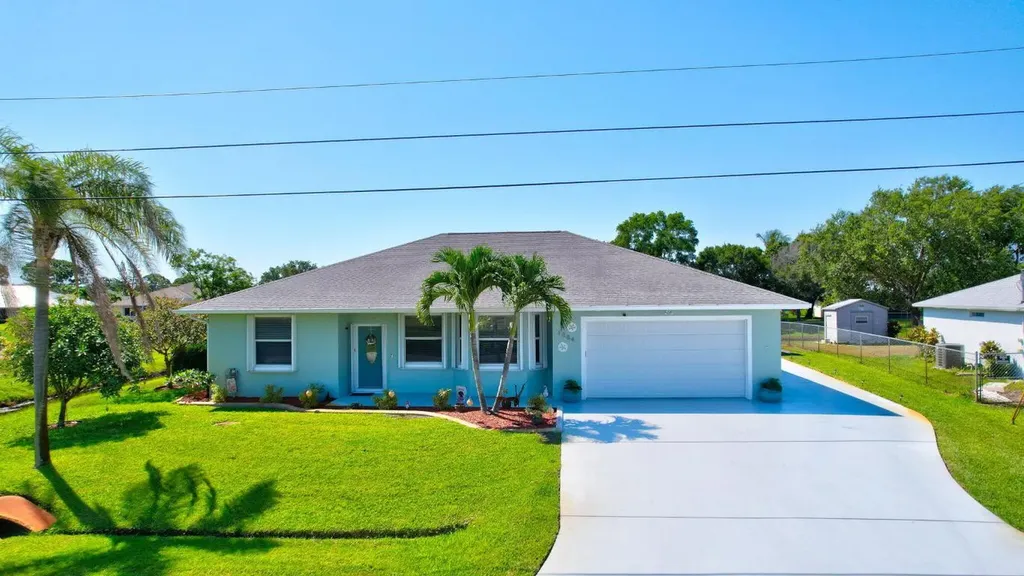 1884 SE Gaskins Circle Port St Lucie FL 34952