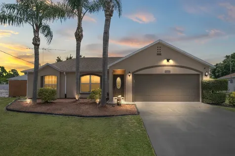 5939 NW Center Street Port St Lucie FL 34986