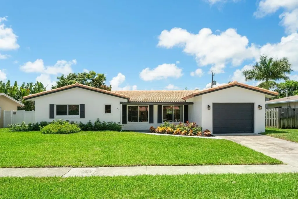 928 SW 4th Street Boca Raton FL 33486